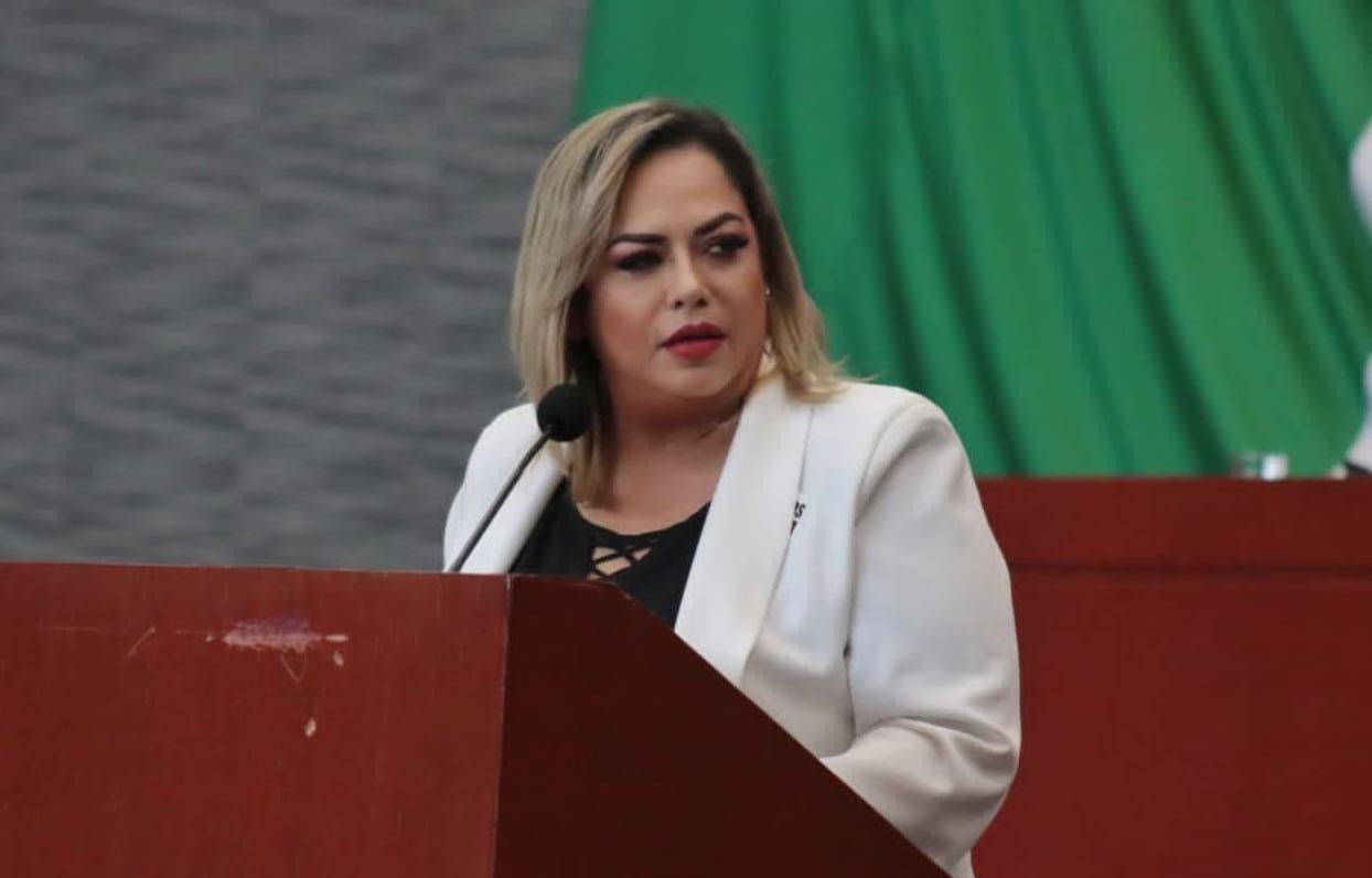 Tania Valentina en el Pleno del Congreso del Estado de Morelos